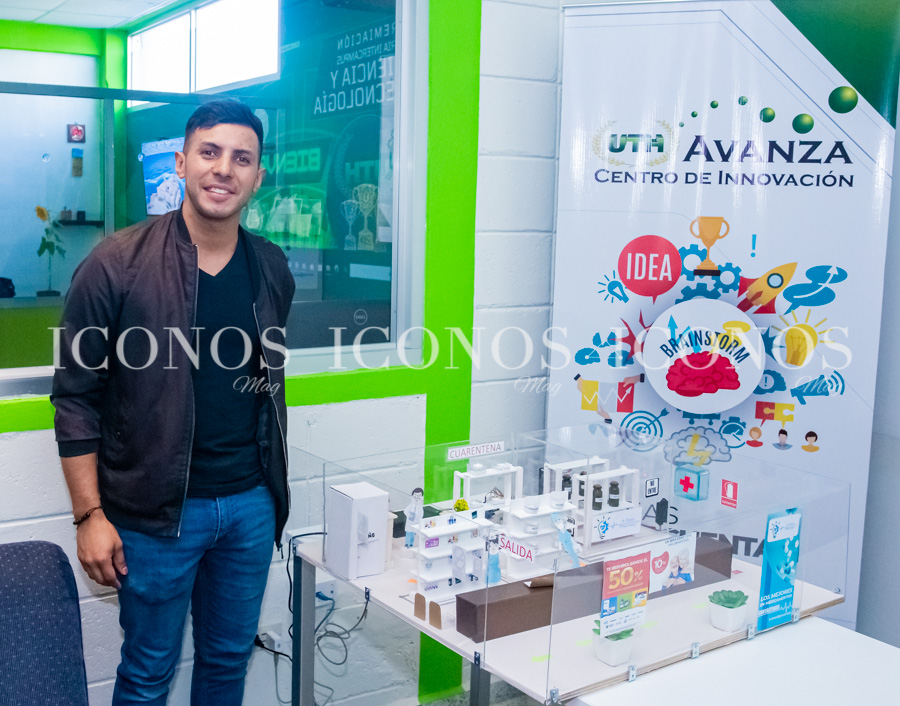 Entrega de premios feria científica by UTH Tegucigalpa