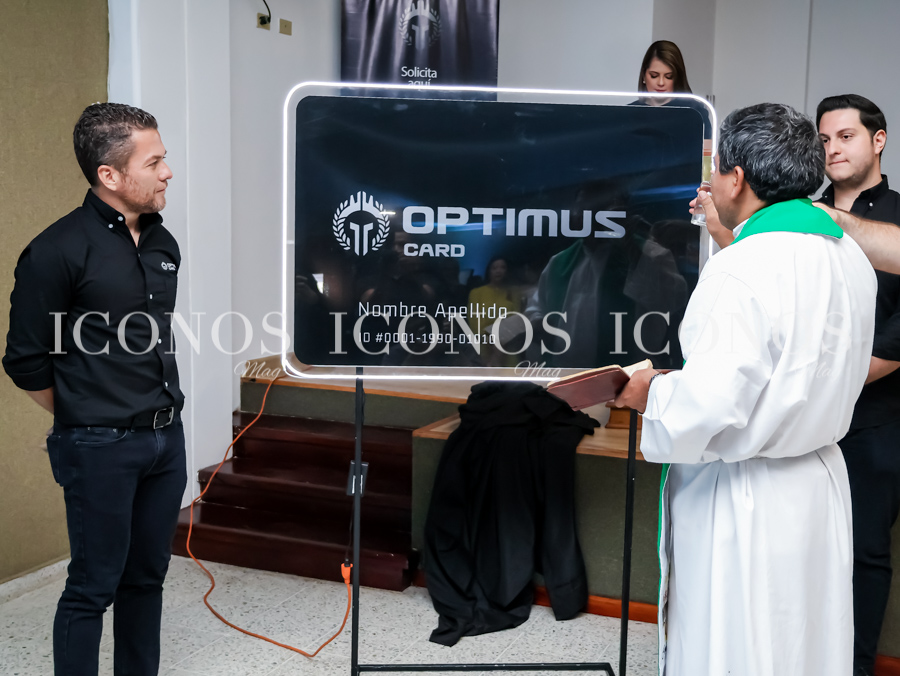 Lanzamiento Optimus Card 2024 by UTH Tegucigalpa