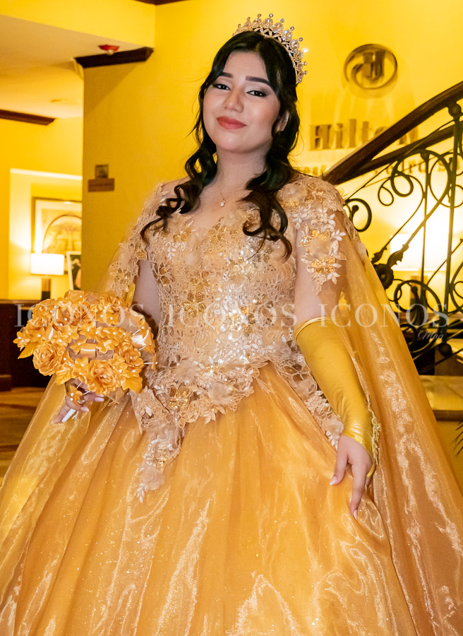 Quince años Ashley Nahomy Cerna Sánchez