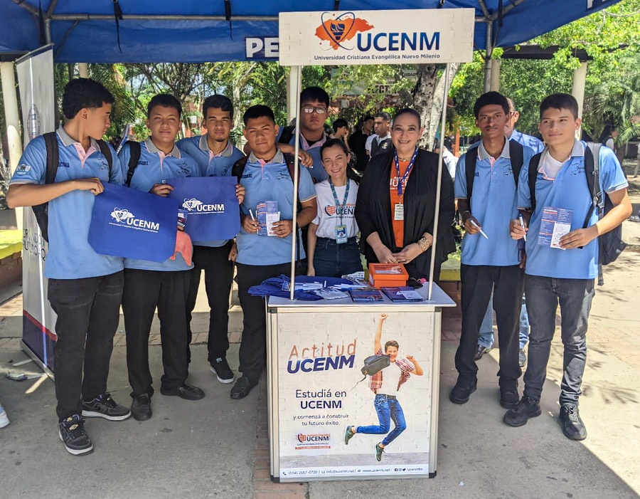 visita feria de salud jtr 2024 by ucenm honduras