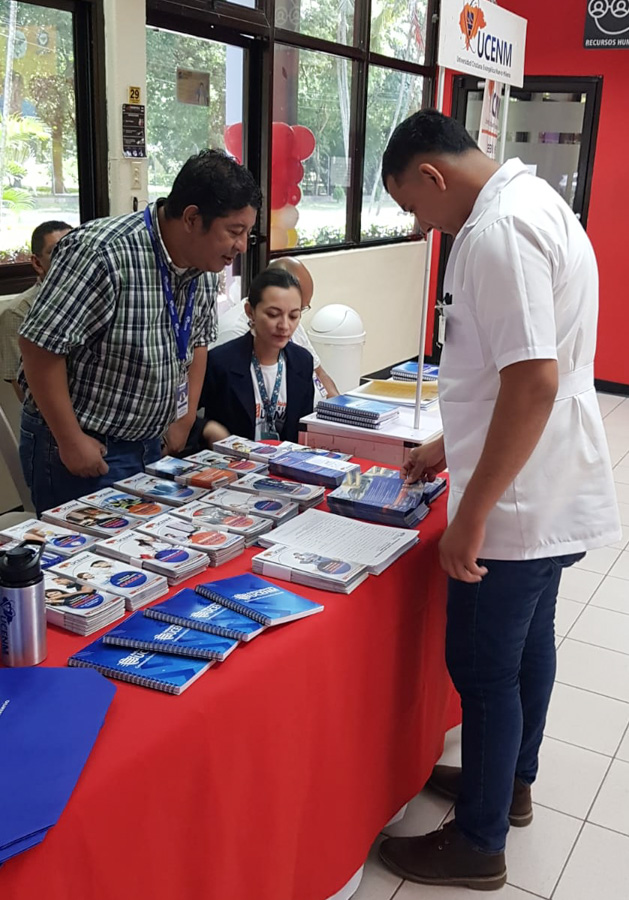 visita feria educativa lear 2024 by ucenm honduras