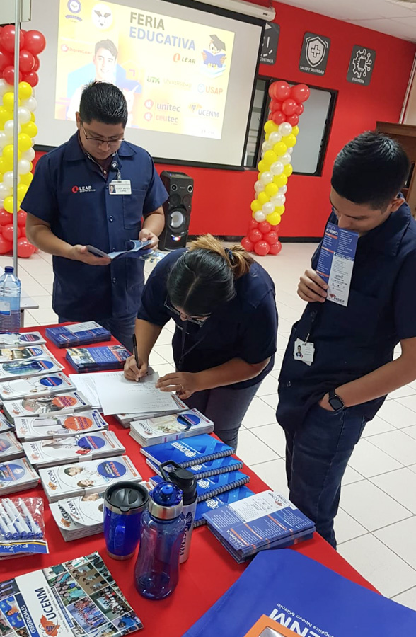 visita feria educativa lear 2024 by ucenm honduras