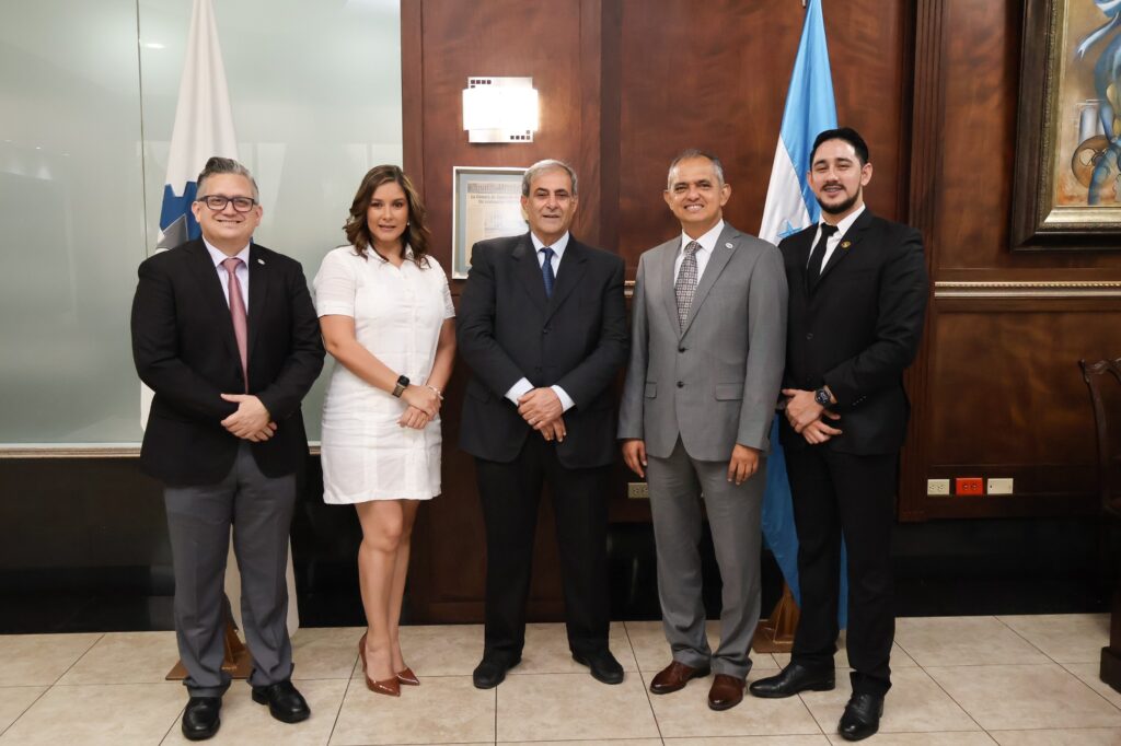 Convenio UTH y Ccic