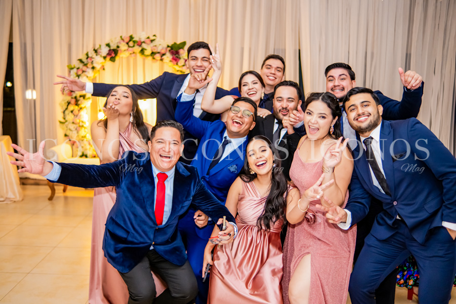 Helen Celina Melgar Rodríguez y Dennis Alberto Meza Ávila