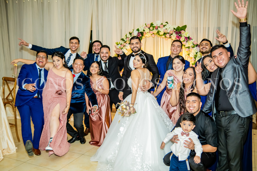 Helen Celina Melgar Rodríguez y Dennis Alberto Meza Ávila