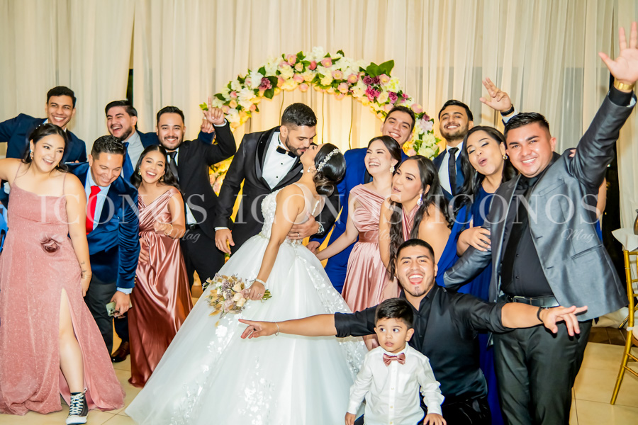 Helen Celina Melgar Rodríguez y Dennis Alberto Meza Ávila