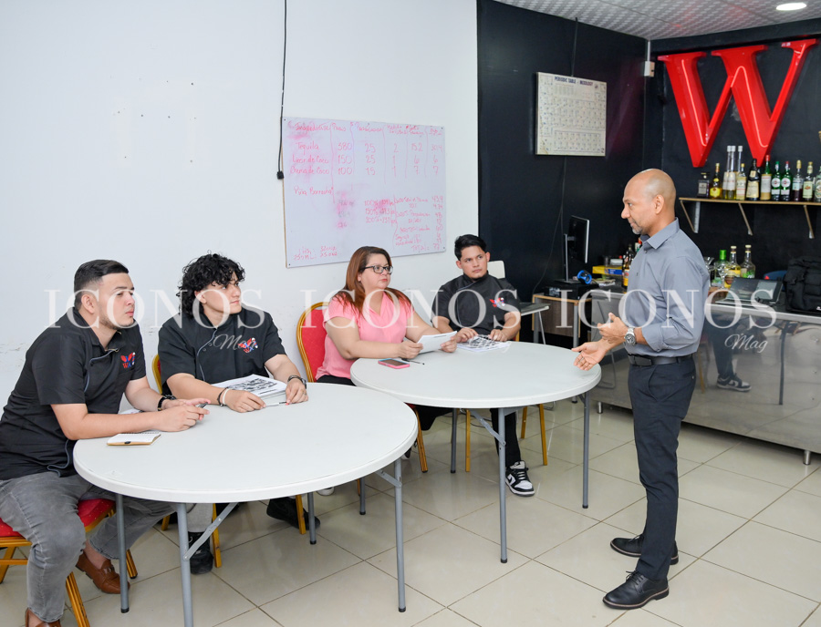 capacitacion barberia 2024 by washington academy honduras