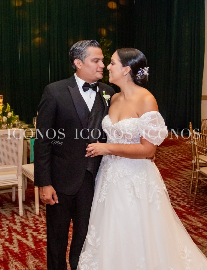 Sophia Alejandra Pineda Rodríguez y Javier Eduardo Elvir Vásquez