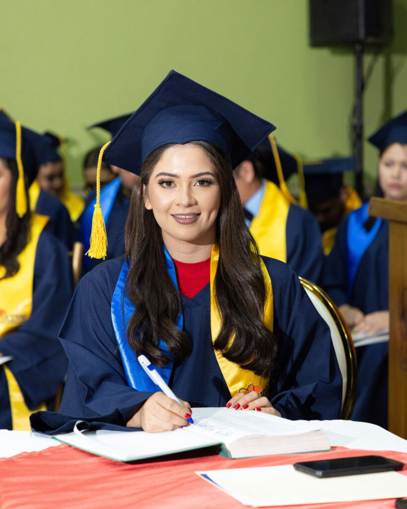 Ceremonia graduación 2024 UCENM Santa Rosa de Copán