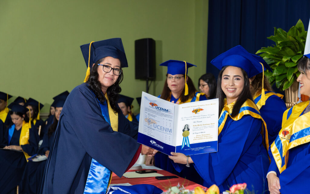 Ceremonia graduación 2024 UCENM Santa Rosa de Copán