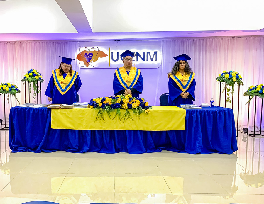 Ceremonia graduación 2024 UCENM Tocoa