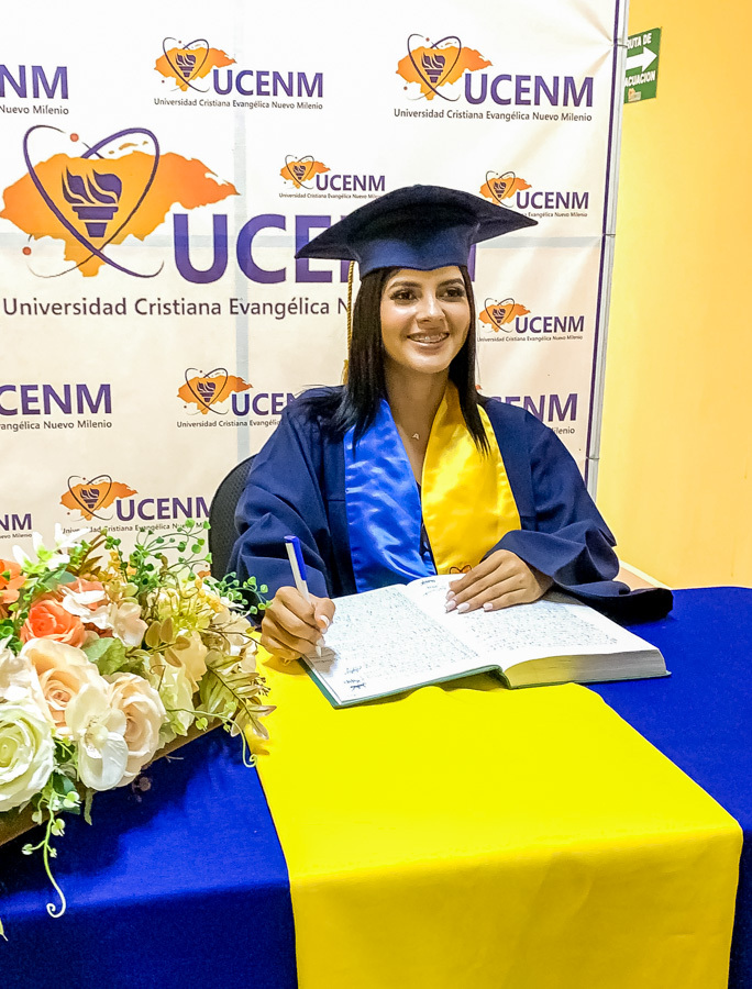 Ceremonia graduación 2024 UCENM Tocoa