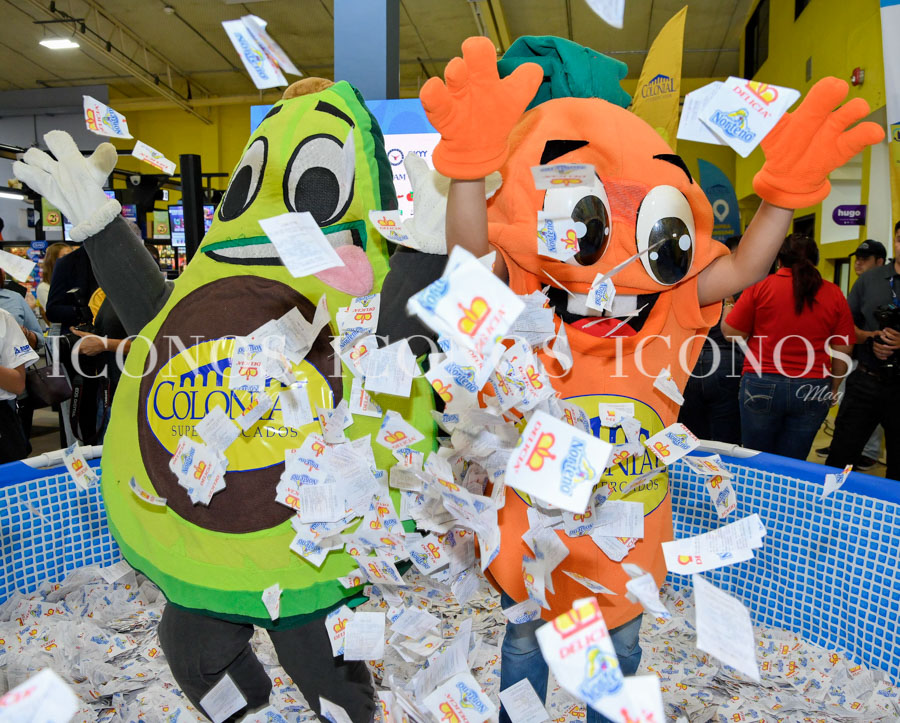 entrega premio 2024 by supermercados colonial