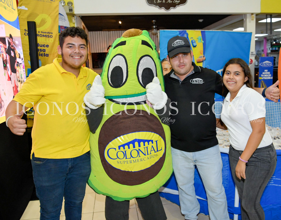 entrega premio 2024 by supermercados colonial