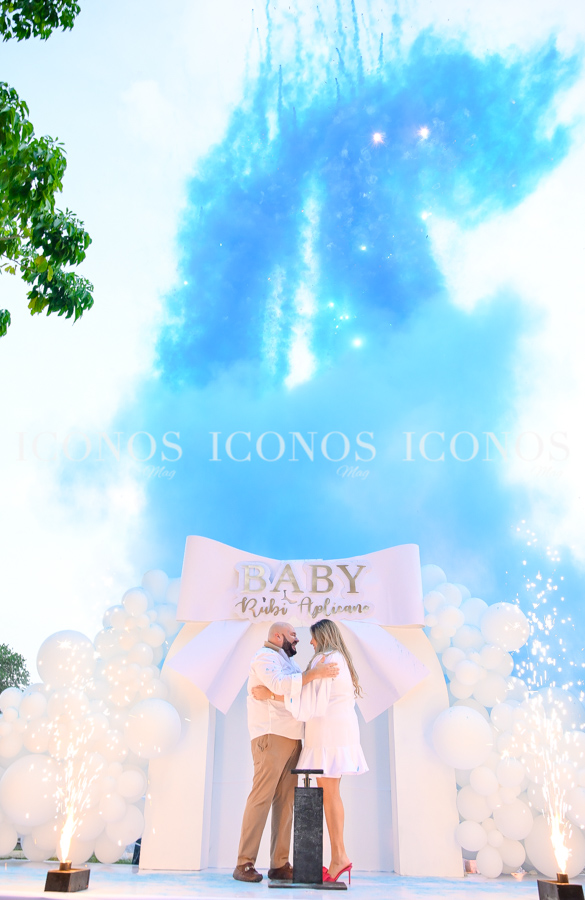gender reveal bebe nicole marie aplicano ayestas y elmer antonio rubi rivera san pedro sula honduras 4