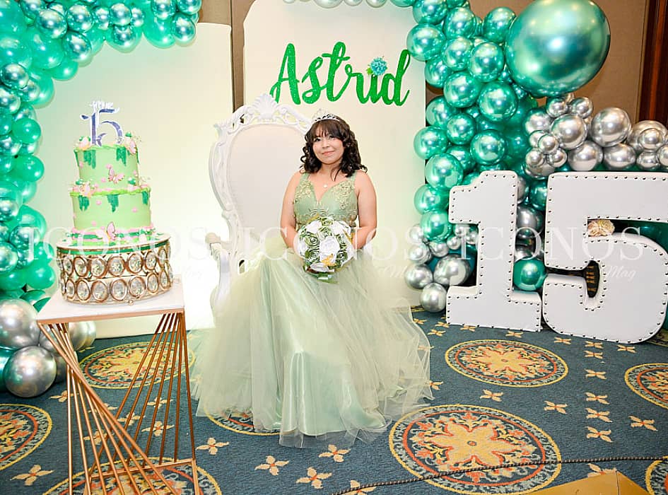 PORTADA Quince años Astrid Colet Trigueros Laínez