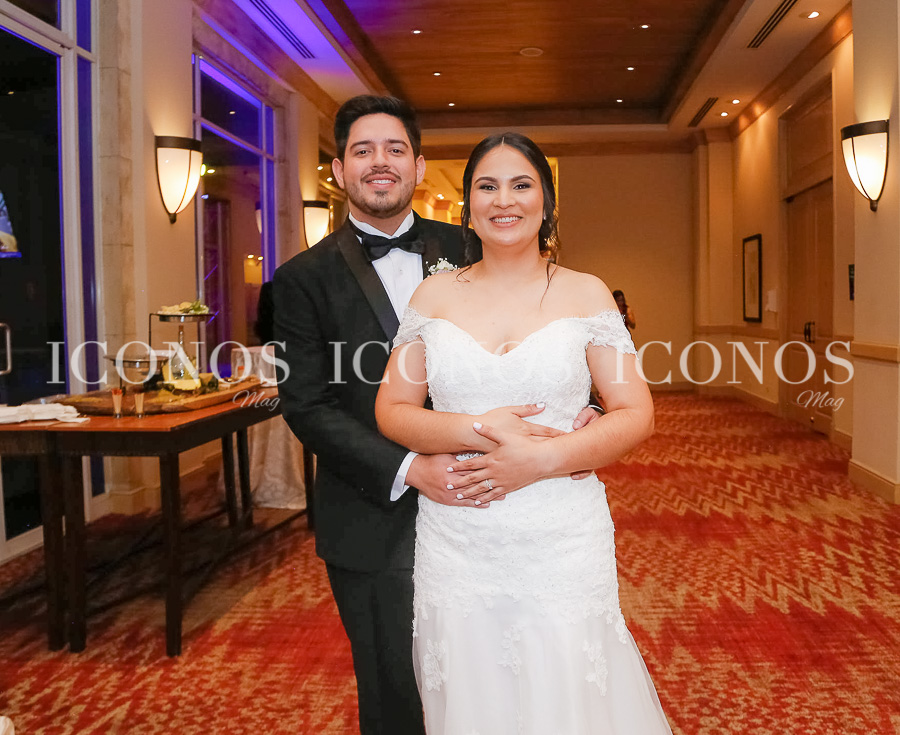 boda elena desiree chirinos de la torre y saul alberto guzman suazo