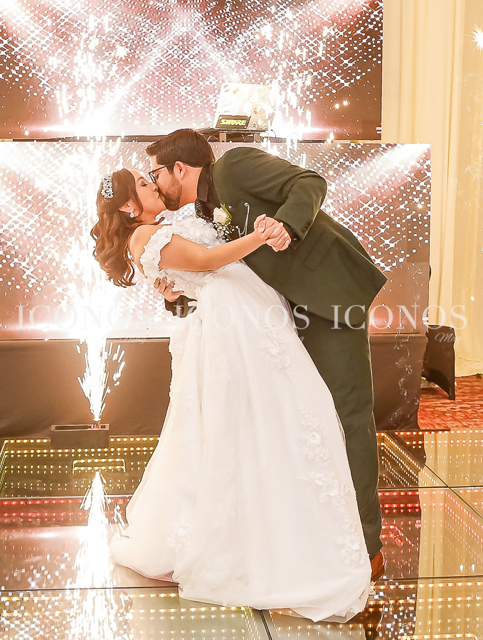 boda evelin judith flores mendoza y hector armando velasquez ramirez