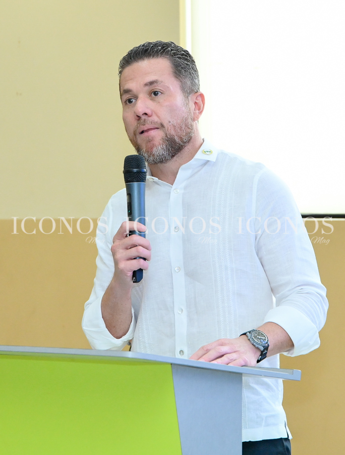 conferencia embajadora estados unidos uth honduras