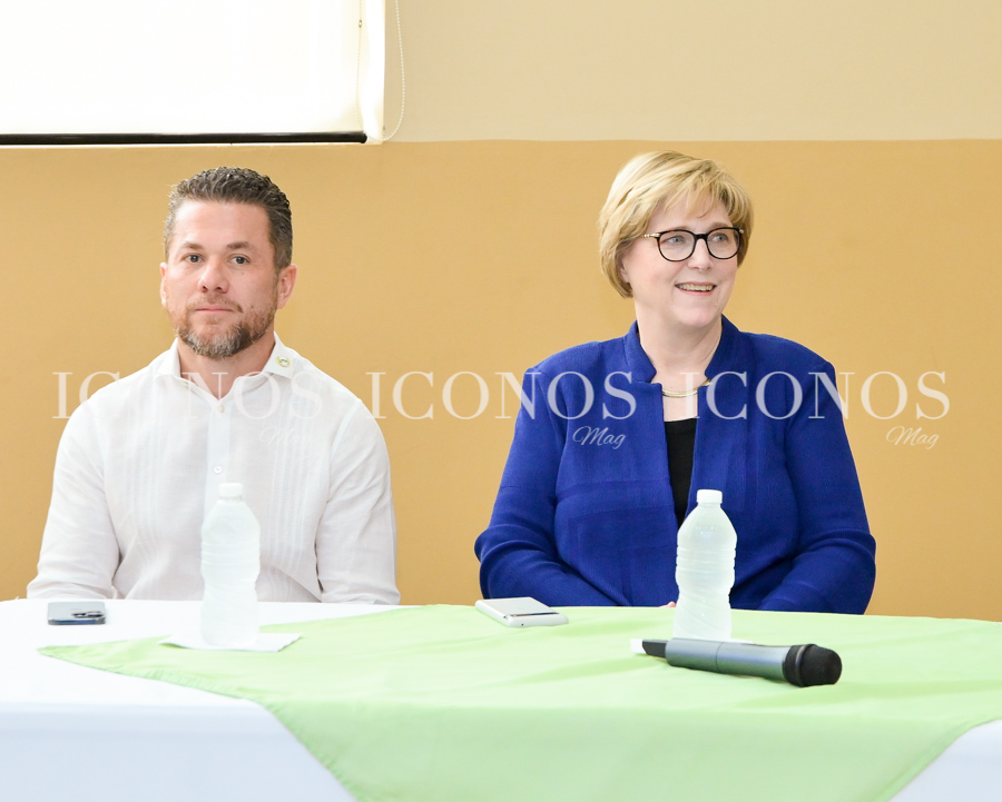 conferencia embajadora estados unidos uth honduras