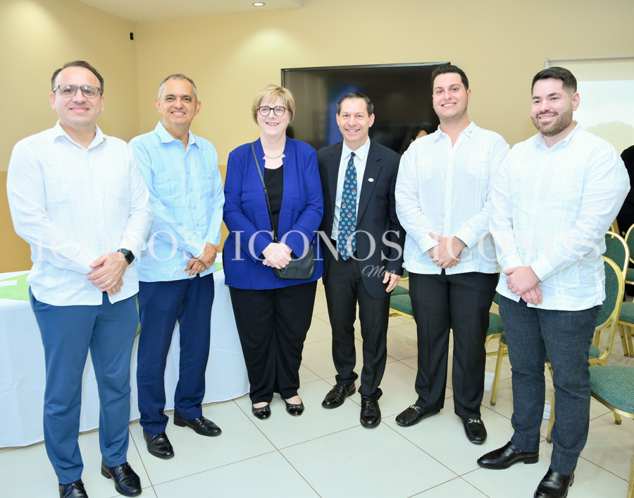 conferencia embajadora estados unidos uth honduras