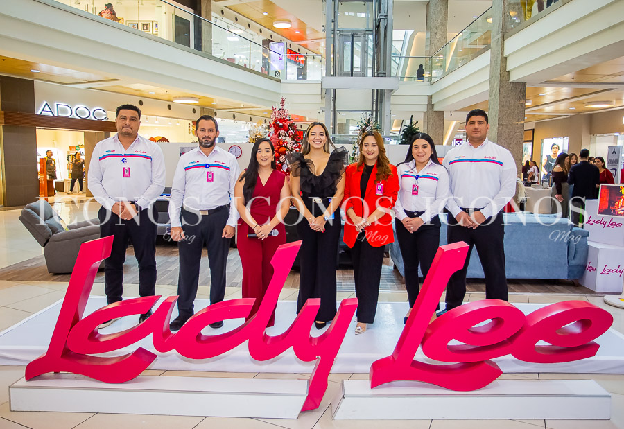 Hosting holidays 2024 by Lady Lee en City Mall Tegucigalpa