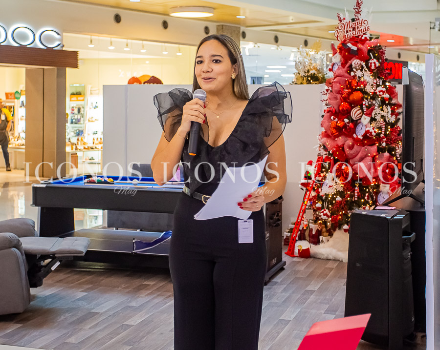 Hosting holidays 2024 by Lady Lee en City Mall Tegucigalpa