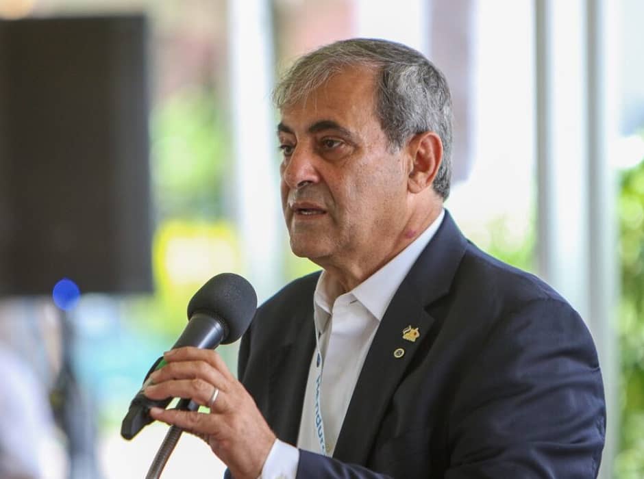 PORTADA Karim Qubain premio Gusi 2024