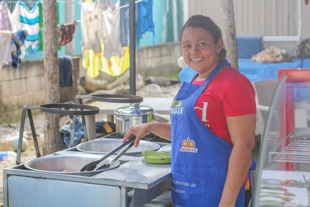 Bella Iris Bonilla George mujer emprendedora by Cargill Honduras