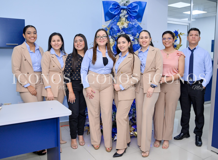 bienvenida navidad 2024 by compania financiera cofisa