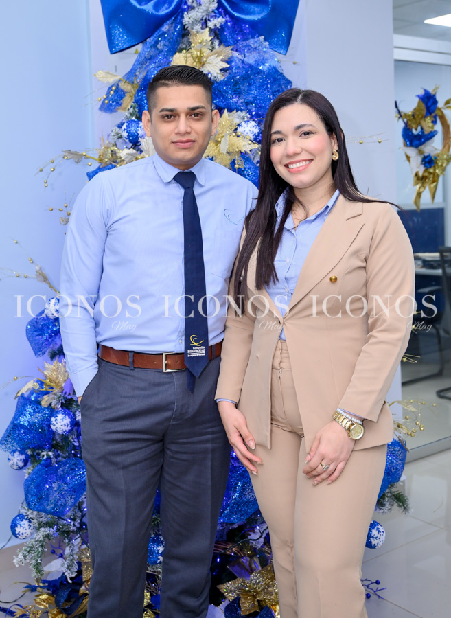 bienvenida navidad 2024 by compania financiera cofisa