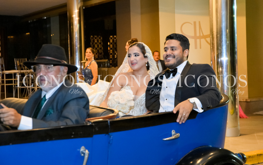 boda lody gehan awwad bueso y mauricio alejandro flores-gomez lanza