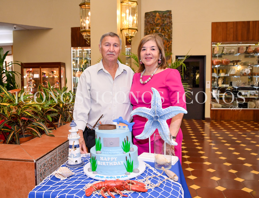 desayuno cumpleanos roldan suazo nuila