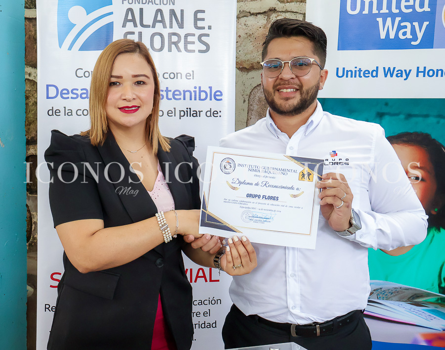 Proyecto Entornos escolares seguros 2024 by Grupo Flores