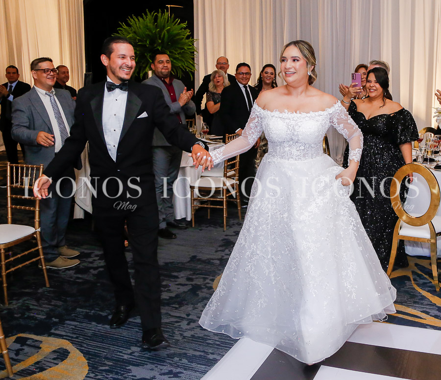 Boda Andrea Morales Soto y Geancarlo Porzio Fuentes 2