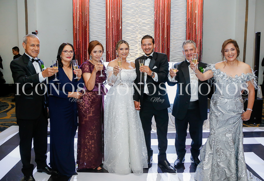 Boda Andrea Morales Soto y Geancarlo Porzio Fuentes 2