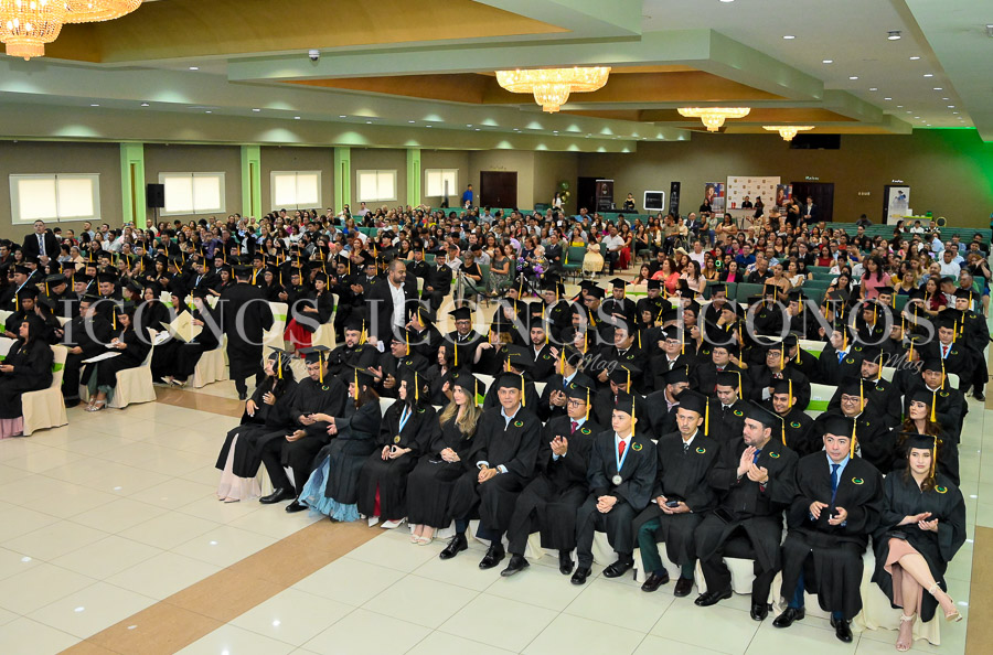ceremonia vespertina graduacion 2024 uth campus san pedro sula