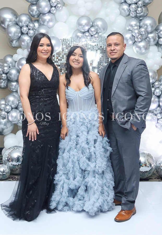 Quince años Alondra Sahory Moncada Cáceres