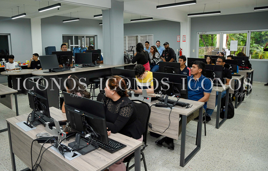 taller ingenieria 2024 by uth honduras