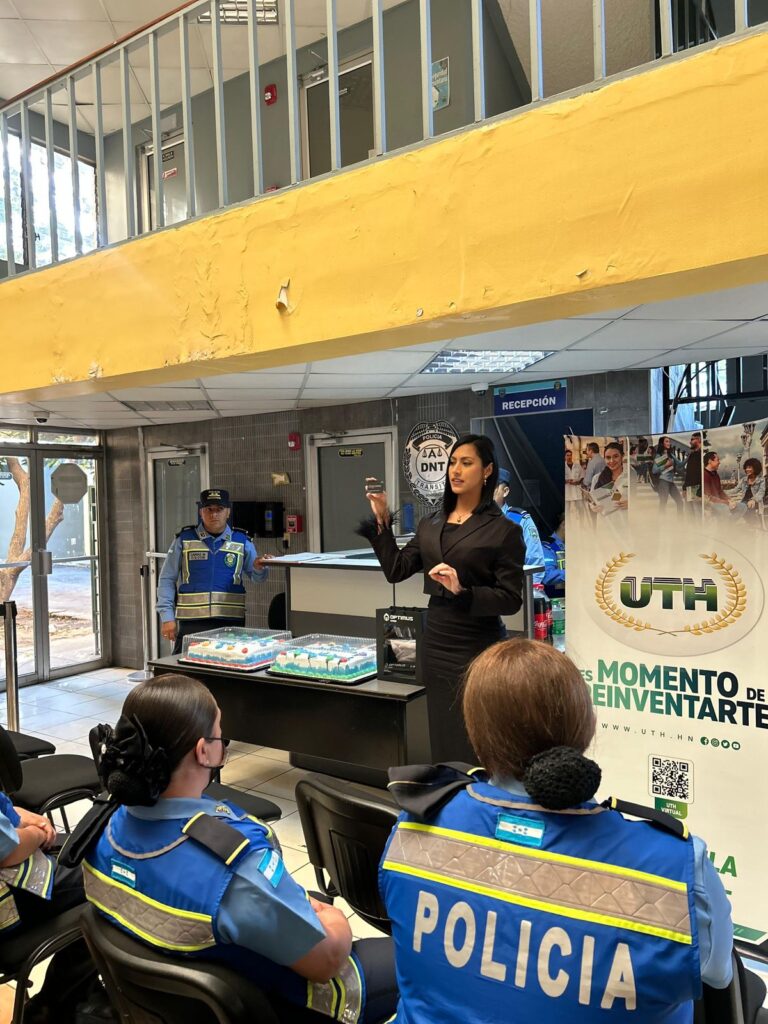 Aniversario 143 Policía Nacional by UTH Honduras Presta Yá Tegucigalpa