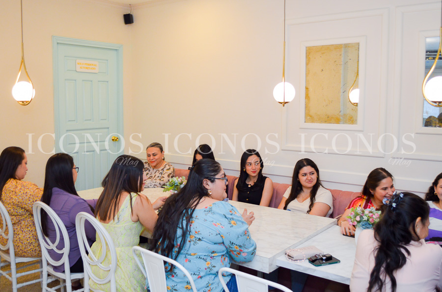 celebracion dia de la mujer 2025 by inversiones aliadas y household solutions