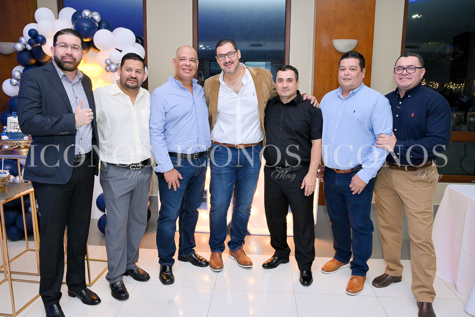 cumpleanos mauricio javier juarez valle
