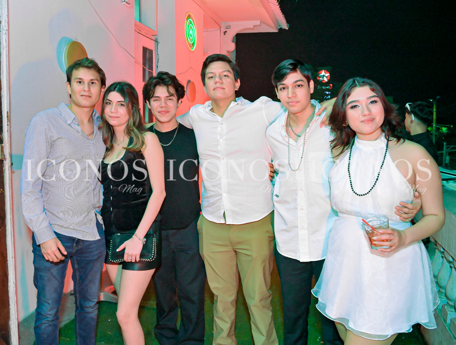 fiesta ano nuevo 2025 by astronomical honduras