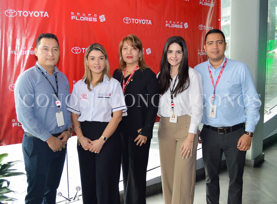 inauguracion centro financiero grupo flores honduras 2025