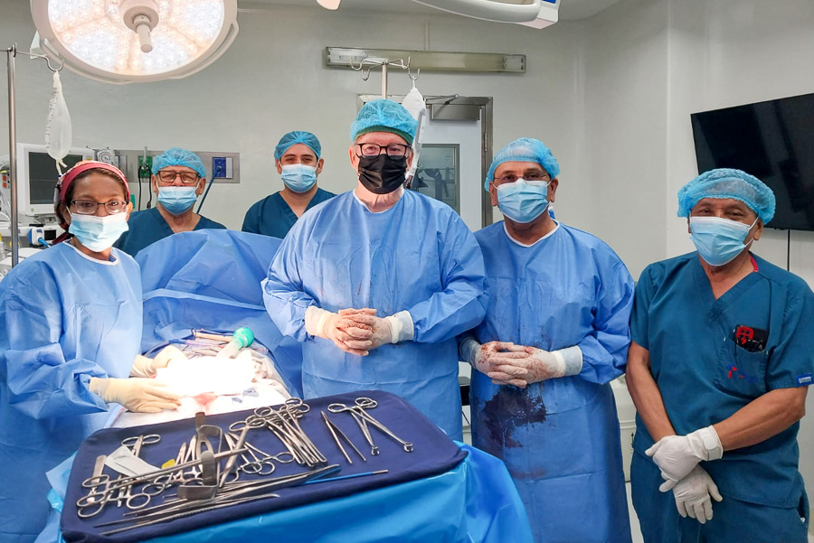 primer trasplante ovarios 2025 hospital del valle