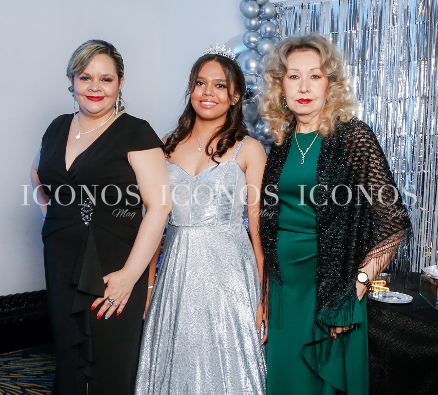 Quince años Chanthal Aída Cerrato Aguilar