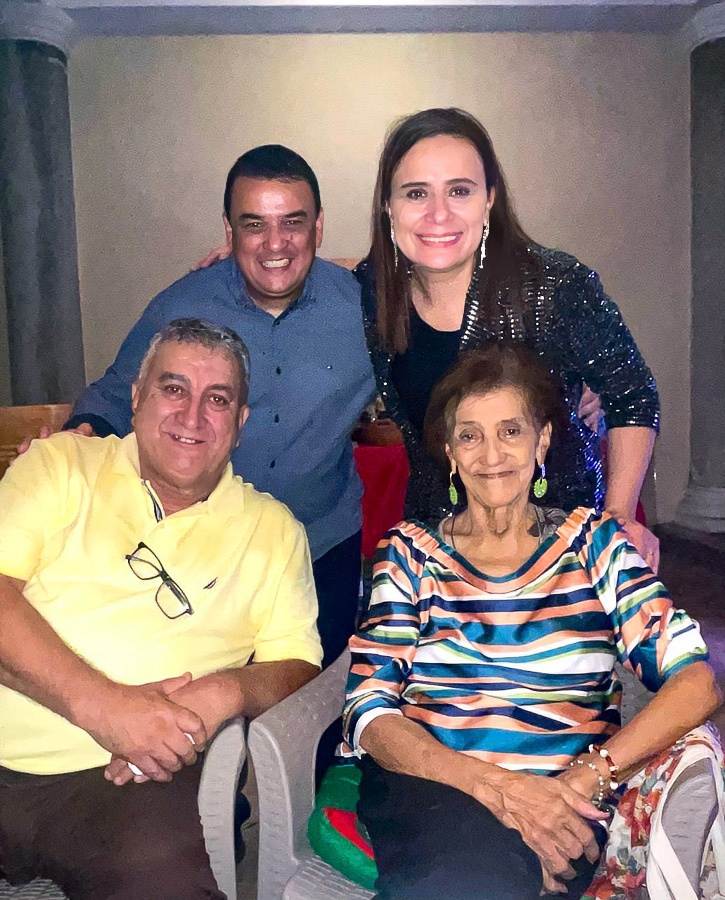 fallece thelma vallecillo