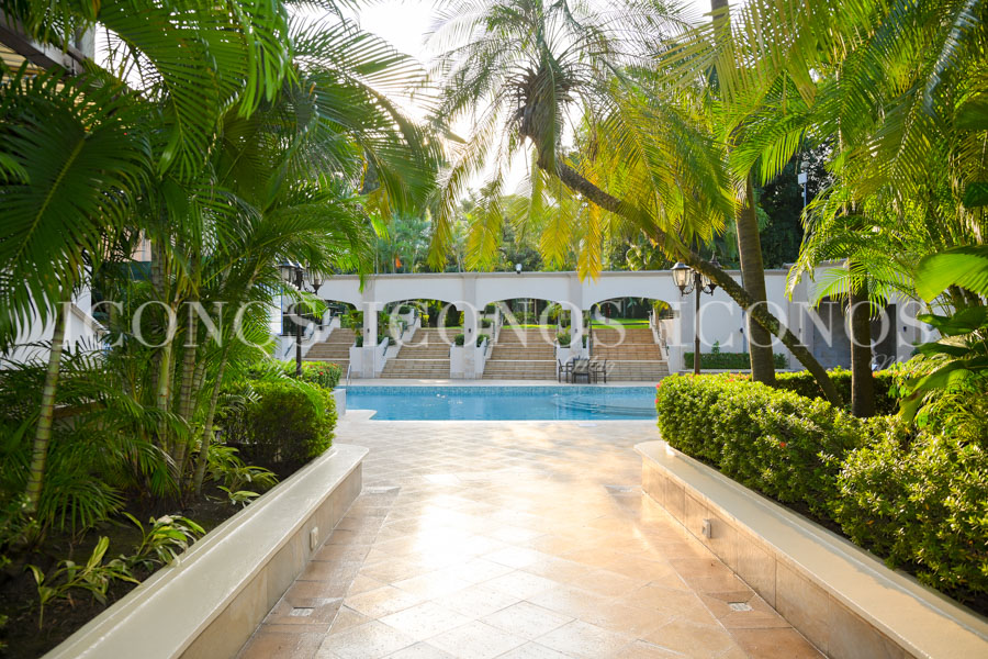 remodelacion piscina 2025 hotel hilton princess