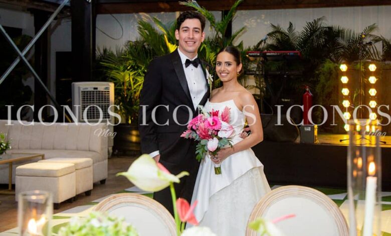 PORTADA Alejandra María Zúñiga Peña y Gabriel Eduardo Sierra Kivett