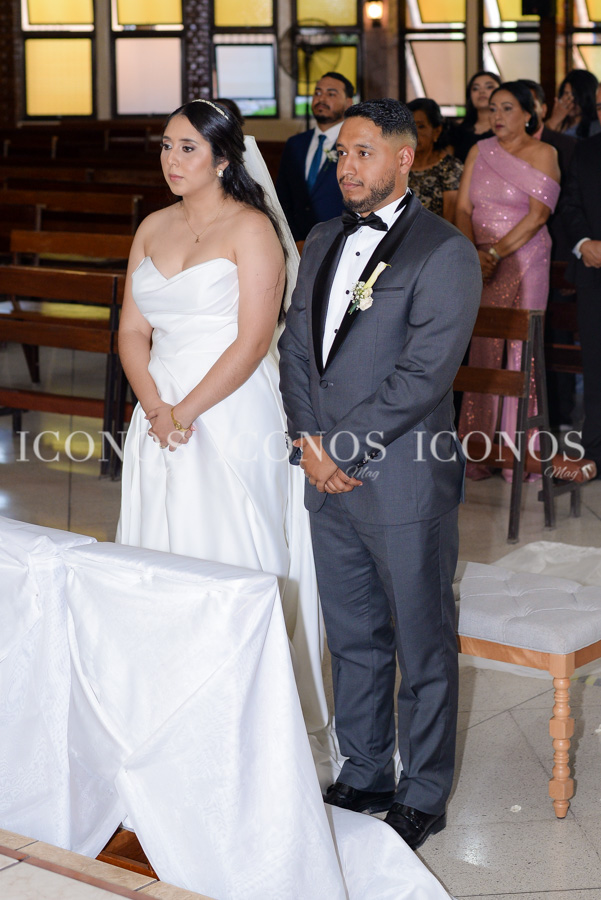 Boda Karla Soraya Mayen Ochoa y Omar Gustavo Cerrato Rivera